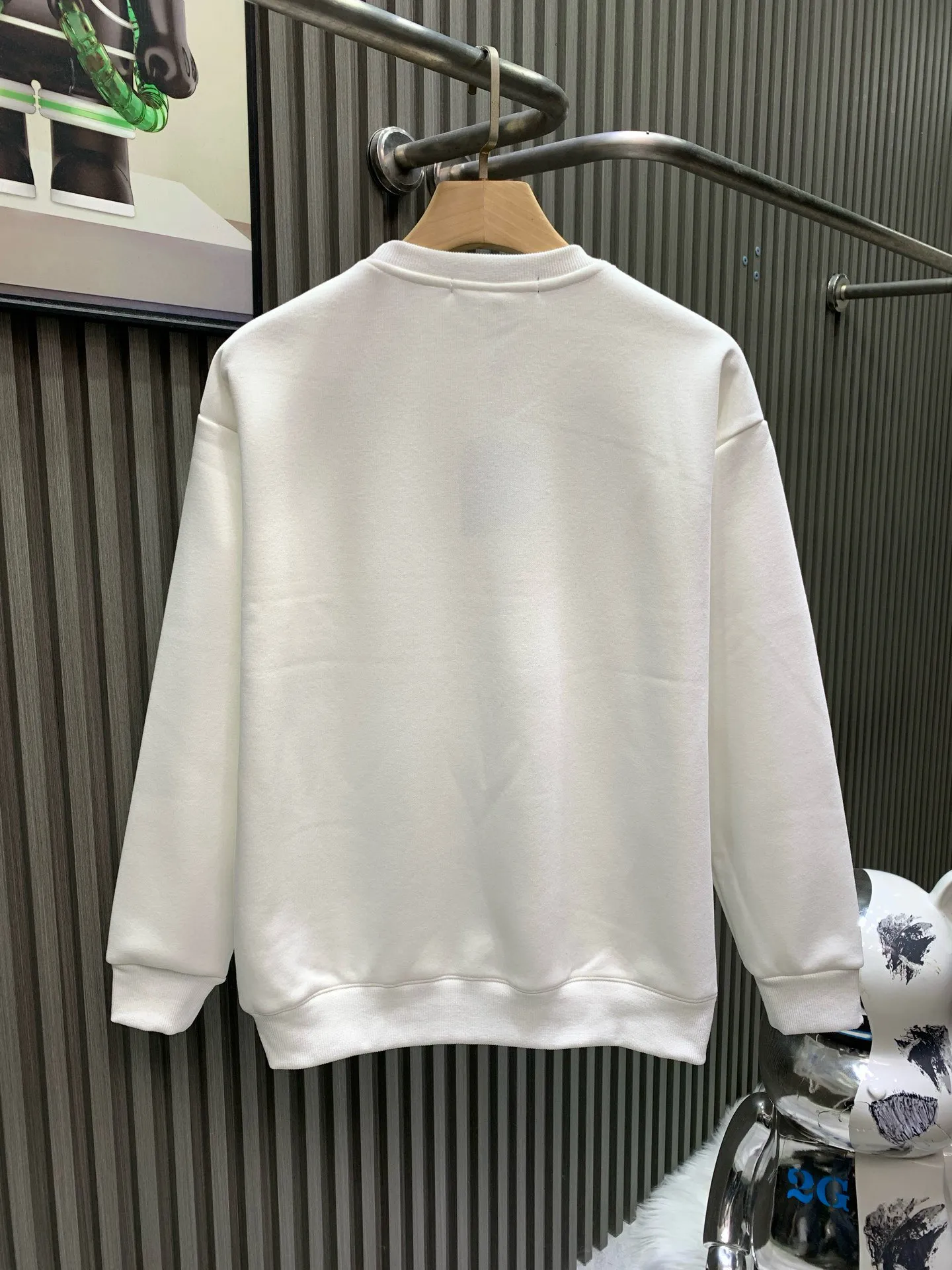 🅿️250 white